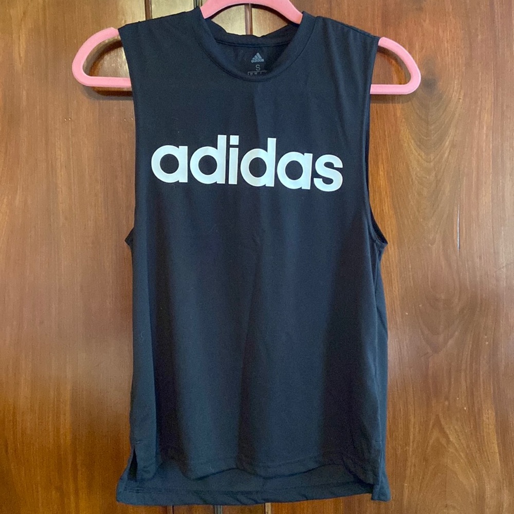 Adidas sleeveless top